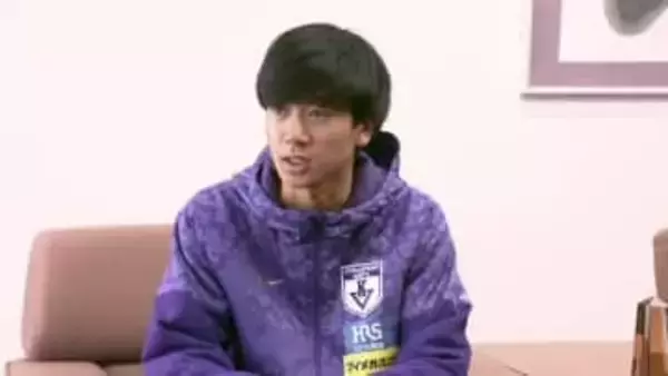 箱根駅伝山下りで“攻めた”走りの証…シューズなど披露　駒沢大学伊藤蒼唯選手が故郷で応援に感謝（島根）