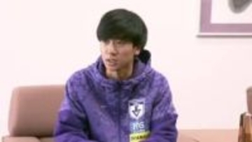 箱根駅伝山下りで“攻めた”走りの証…シューズなど披露　駒沢大学伊藤蒼唯選手が故郷で応援に感謝（島根）