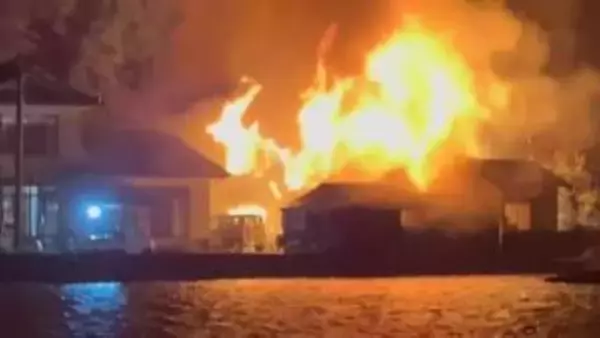 【続報】浜田市瀬戸ケ島町の火事　住宅など全焼　焼け跡から性別不明の遺体（島根）
