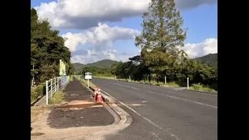 【速報】軽トラックが街路灯に衝突…運転していた60代男性が死亡　現場は見通しの良い県道（島根）