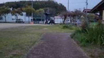 【続報】「１メートルくらい引きずった」益田市で7歳小学男児がトラックにはねられる…心肺停止状態で搬送