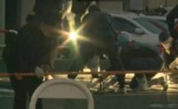 暴行しスマホなどが入ったバッグを奪った疑い １８歳の男３人を逮捕 福山市 １４日