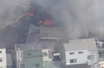 【速報】「家１軒燃えている」広島市安芸区畑賀で建物火災　消防車１５台、救急車１台出動