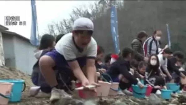 渓流釣りで人気！ 小学生が「アマゴ」の放流を体験 「川を大切にする心を育んでほしい」　広島・福山市