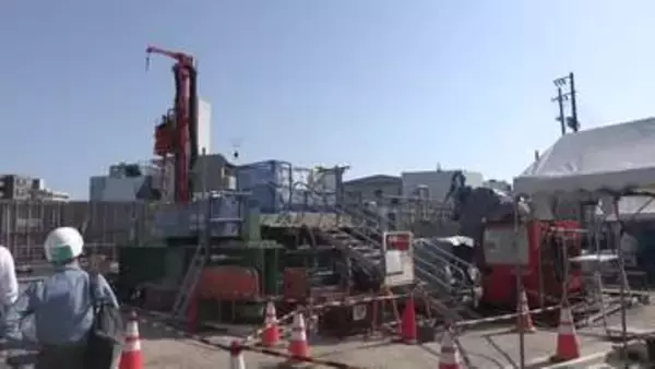 立ち入り制限続く広島市の道路陥没現場 「地盤沈下は続いているが収束へ…」広島市が住民に説明