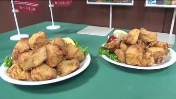 "ひろしまハーブ鶏"の唐揚げ２年連続最高金賞　レモン果汁でさっぱり　フレスタが横田知事にＰＲ