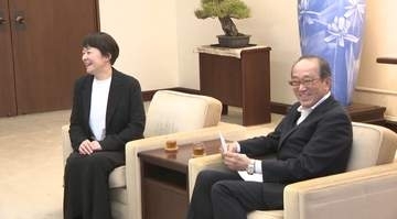 バレーボール・広島サンダーズ　今月からプロ化　広島市長を訪問「新アリーナ、どう進むのか中止していく」