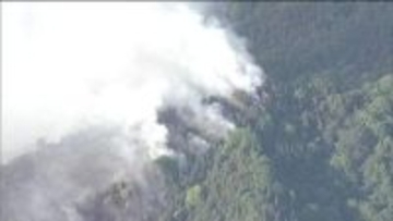 福山市の山林火事　発生から一夜、鎮火のめど立たず　消火活動続く　延焼の恐れは低い