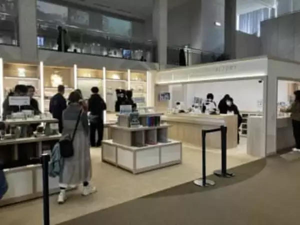 原爆資料館のミュージアムショップ　リニューアルオープン　”平和を創造する工場になる”の思い込め　広島