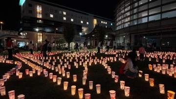 夜の港町を彩る「尾道灯りまつり」　２万５０００個のぼんぼり　幻想的な一夜かぎりの景色ひろがる　広島