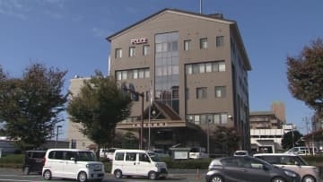 酒を飲んで車を運転し単独事故　72歳の自称会社役員の男を酒気帯び運転容疑で現行犯逮捕　広島・東広島市