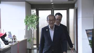 松井市長が約１か月ぶりの公務復帰　悪性の脳腫瘍は全摘出　市長選あらためて立候補に意欲　広島市