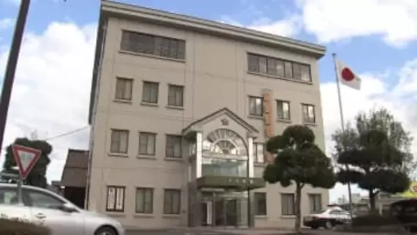 遊戯施設のエレベーターの操作盤を殴って壊す　国交省職員の男（43）を器物損壊容疑で逮捕　広島・三次市