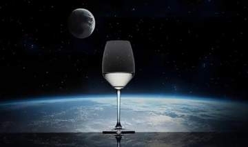 ネパール洪水と国内の豪雨災害被災地に１億円寄付　宇宙で発酵「獺祭Ｍｏｏｎ」の売上金　山口・岩国市