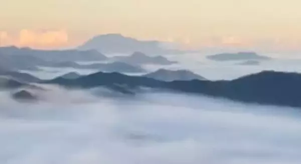 北広島町  加計山の雲海「まるで瀬戸内の多島美」早朝から登山客　広島