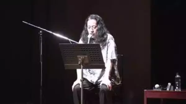 体験談などのエッセイや詩を“朗読“…広島市でお笑い芸人・又吉直樹さんのトークイベント