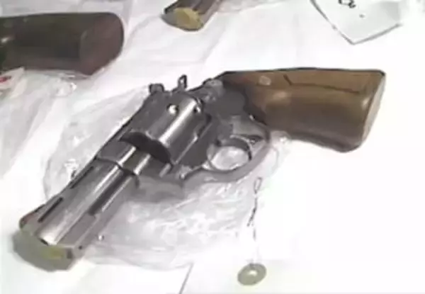 【広島あの日のきょう】拳銃大量密輸事件（1987年）広島県警ブラジル・ルート初摘発　拳銃と実弾を押収