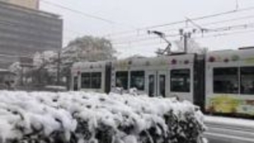 備北地域に「大雪警報」　断続的に降雪、広島市内でも３センチ　交通機関にも影響　広島