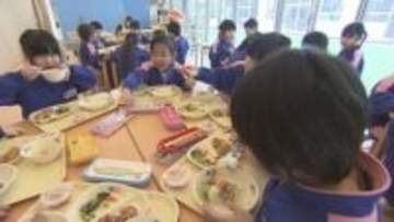 3月3日は桃の節句　福島県郡山市の幼稚園でひな祭り会