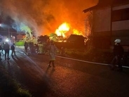 【速報】「火が出ている」福島市仁井田で住宅火災　住人2人は避難