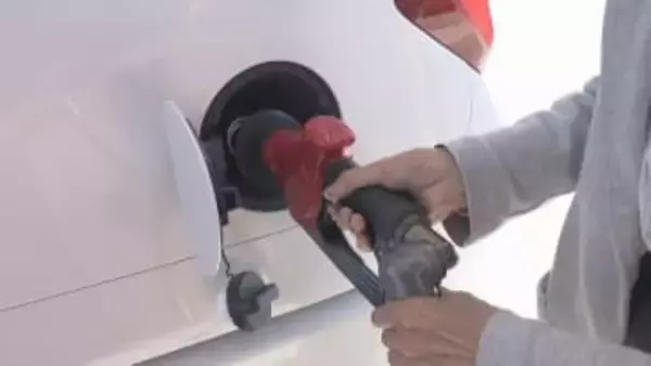 1週間で25円も…中東情勢悪化でガソリン価格高騰　さらなる値上げ懸念で客足落ちず　福島