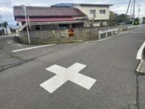 10代男性が意識不明　十字路交差点で軽自動車にはねられる　福島・伊達市