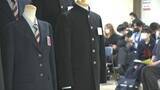 「憧れの制服に袖を…県立高校合格発表　制服特設売り場もオープン　福島」の画像1