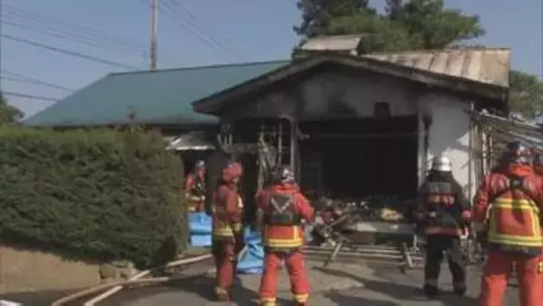 「ドラム缶から火が出て建物に」住宅など全焼　焼け跡から遺体　住人男性か　福島・会津若松市