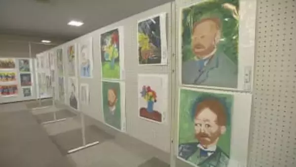子どもたちが世界的な画家・ゴッホの名作を模写　本物そっくりの力作が勢ぞろい　コンクールの表彰式