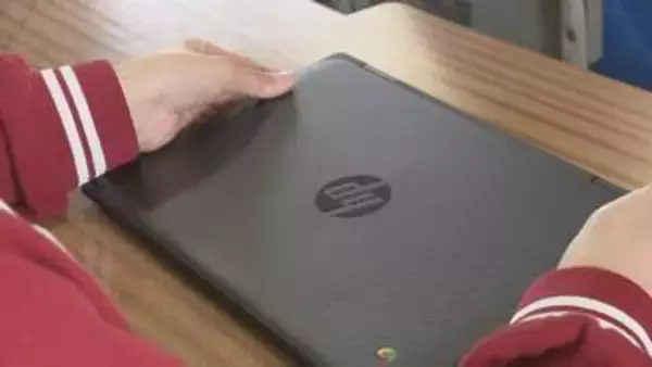 落下にも強い　学習端末がiPadからクロームブックへ　メリット・デメリットは？　福島市