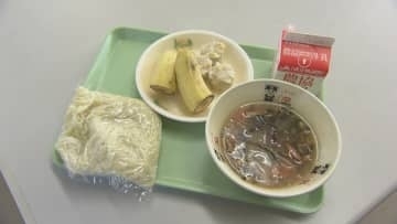 いわき市の新たな名物？小学校で「青パパイア」の給食提供　収穫体験も　福島