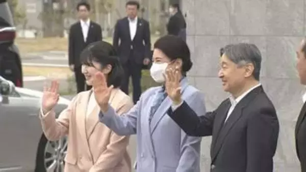 津波に飲まれたパトカー視察、学校では子どもたちと交流も　天皇ご一家、2日間の訪問終え帰京　福島