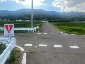 介護施設の送迎車と軽乗用車が出会い頭に衝突　80代女性死亡　現場は見通しの良い十字路交差点　福島・国見町
