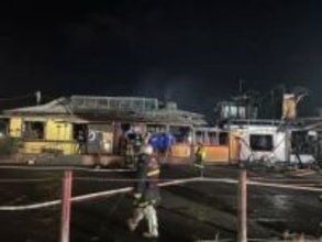 「1階が燃えている」営業後のラーメン店兼住宅が全焼　けが人なし　福島・郡山市