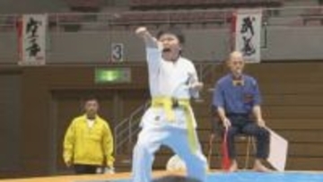 鍛え抜かれた技と力…東北空手道選手権大会　福島