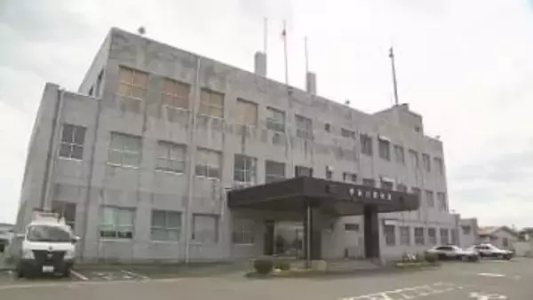 駐車場から国道4号に出た軽乗用車とトラック衝突　1人死亡　3日午前　福島・須賀川市