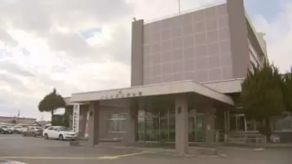 警察官が車の移動求めるとそのまま発進、塀に衝突…酒酔い運転疑いで会社員の男（62）現行犯逮捕　福島・郡山市