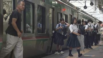 「日常って感じ」盛り土崩落のJR磐越西線、3週間ぶり運転再開　通勤・通学風景戻る　福島