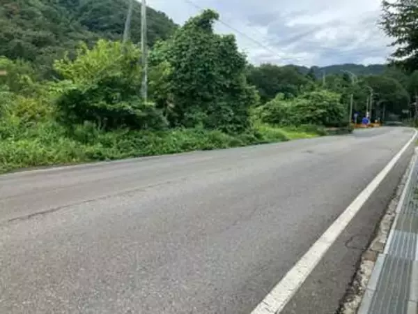 「男性が倒れている」道路横断中、車にはねられ47歳男性死亡　郡山市の県道　福島