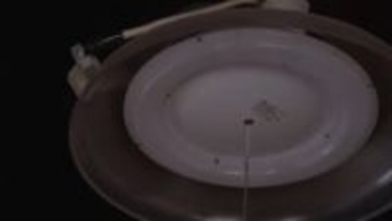 「ストーブで湯たんぽ作りこたつの中へ…」雪の影響で停電、電気使わず暖を取る　福島