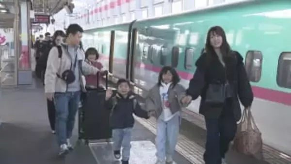 「家族でゆっくり過ごしたい」帰省ラッシュ始まる　東北新幹線下りで混雑　福島