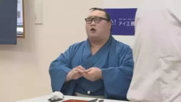 「今年は最高の白熊を」初場所応援　二所ノ関部屋に初競りマグロ　お寿司に舌鼓