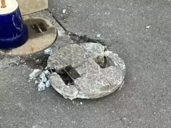 【動画あり】あわや大惨事…排水管爆発でマンホールから炎、ふた飛び散る　原因は　福島