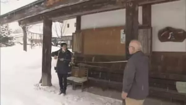 「歩くに大変だわい」投票率低下も懸念　掲示板は131→30か所に…真冬の総選挙に雪国では　福島【衆議院選挙2026】