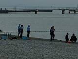 「【速報】黒部市・石田浜海水浴場で海水浴中に行方不明か 小学生とみられる1人搬送 救助ヘリと潜水士が捜索 富山」の画像1