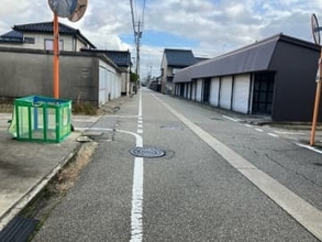 原付バイクと車…早朝の交差点で衝突　78歳 新聞配達員の男性　搬送先の病院で死亡　富山・高岡市