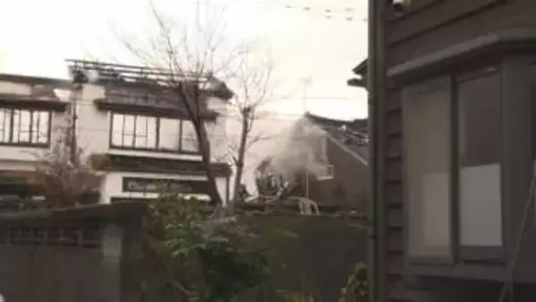 元日の3棟全焼火災 焼け跡から男性の遺体 死因は焼死か 依然として身元不明 富山・滑川市