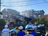 「「1階台所から出火」海岸部に近い住宅で火事　53歳男性が搬送　約2時間15分に鎮火　富山」の画像1