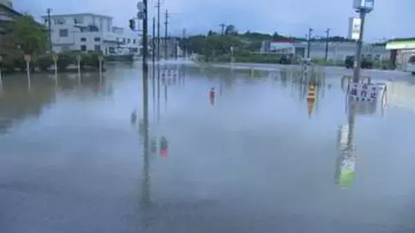 【通行再開】大雨で冠水した富山・氷見市の国道160号上泉交差点が規制解除…28日午前9時から約4時間半ぶりに通行可能