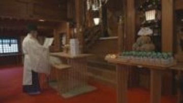 「受かっちゃ」で志望校合格！　富山県の学習塾がお守りのお祓い　約1900人が関門に挑む